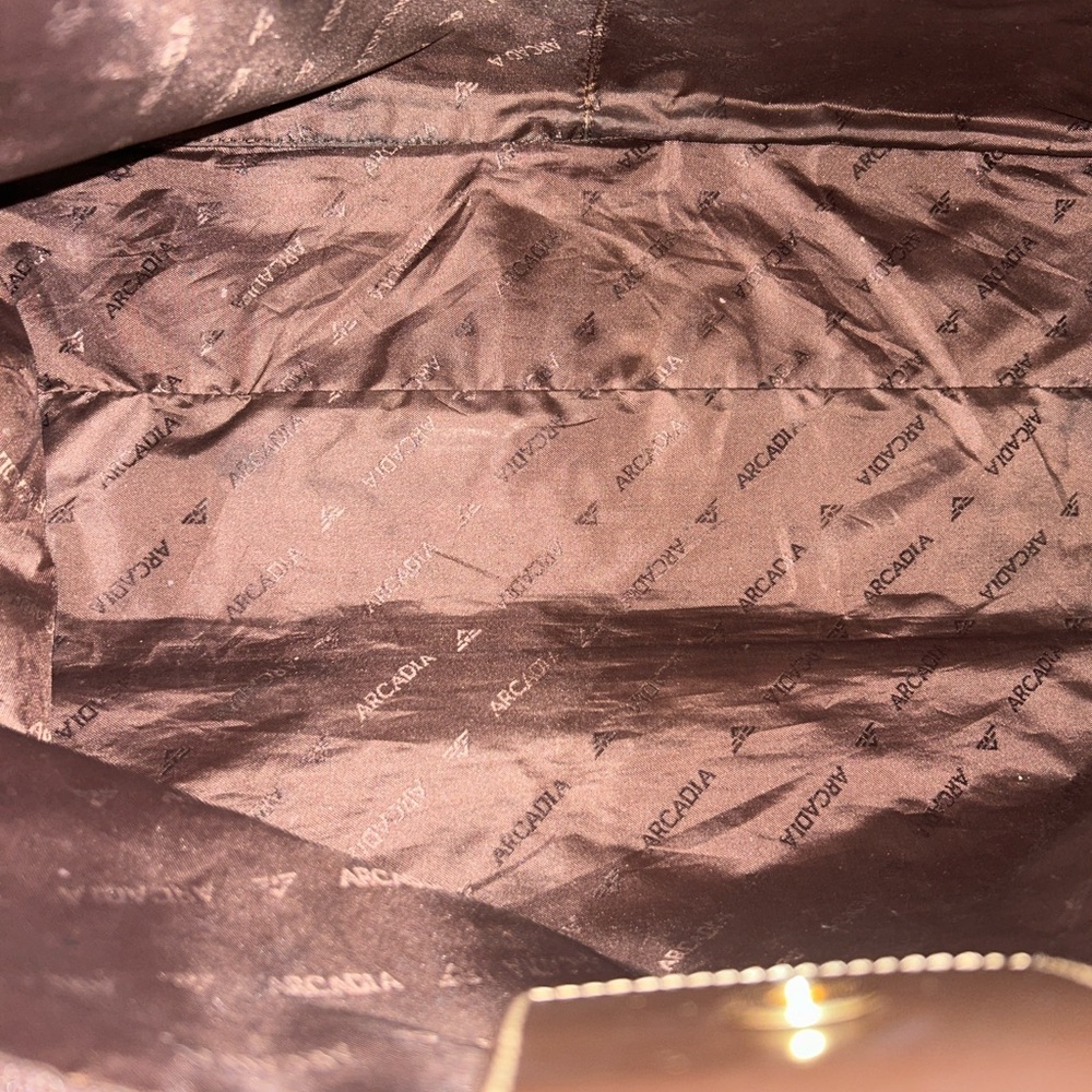 Arcadia Italian Luxury Brown Large Patent Leather Tote Bag - Picture 7 of 11